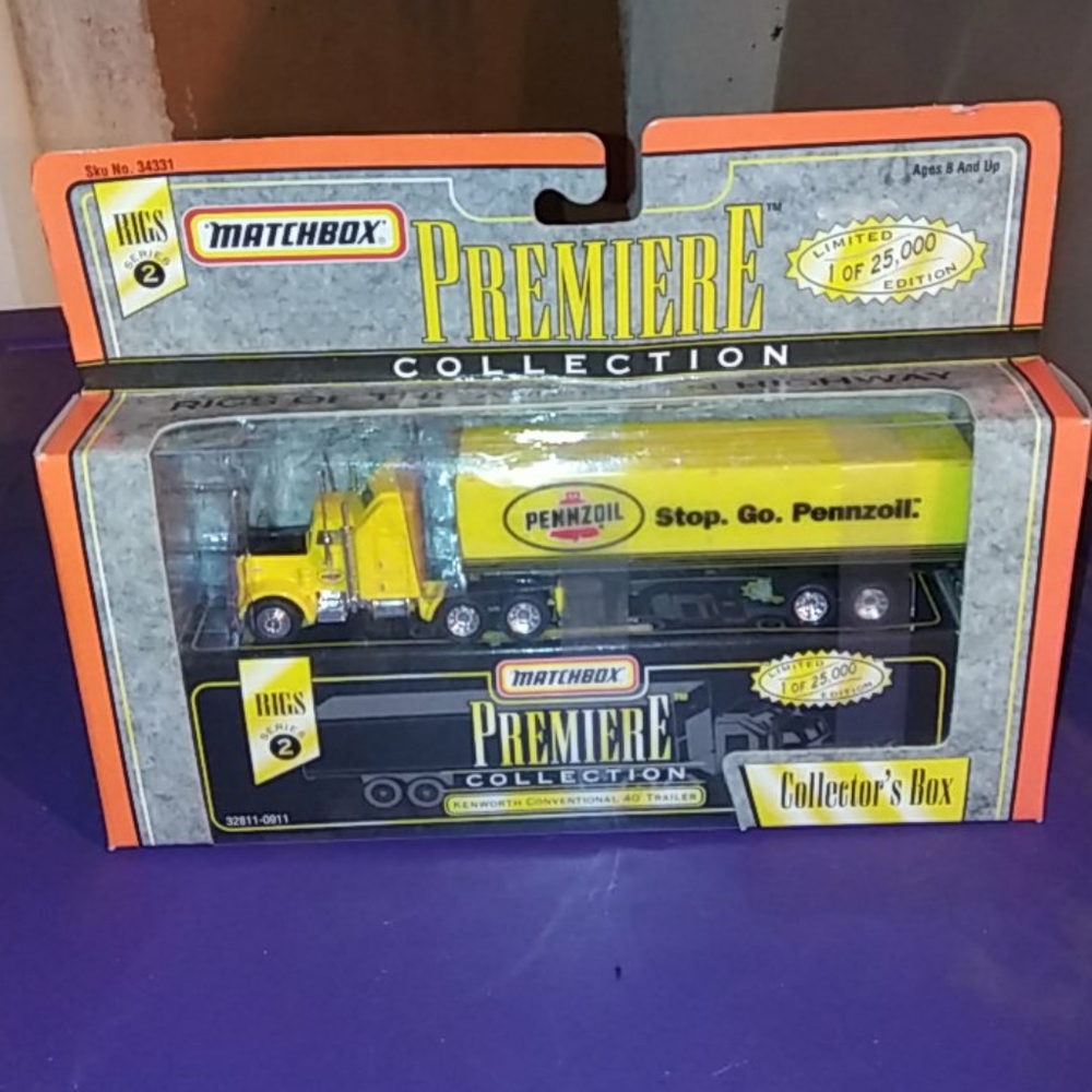Vintage 1997 matchbox Pennzoil collector figurine